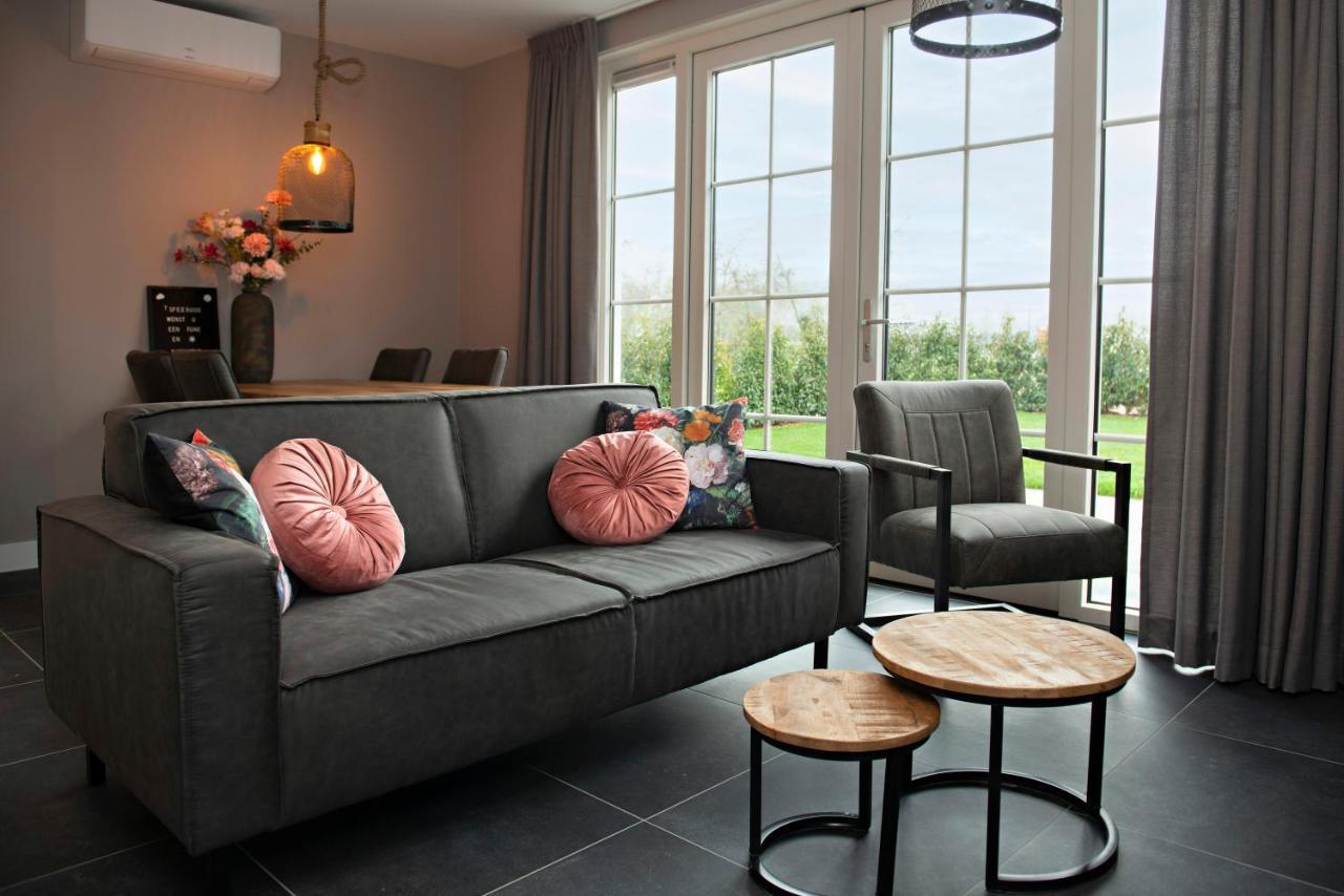 'T Sfeeruus Villa Serooskerke  Luaran gambar