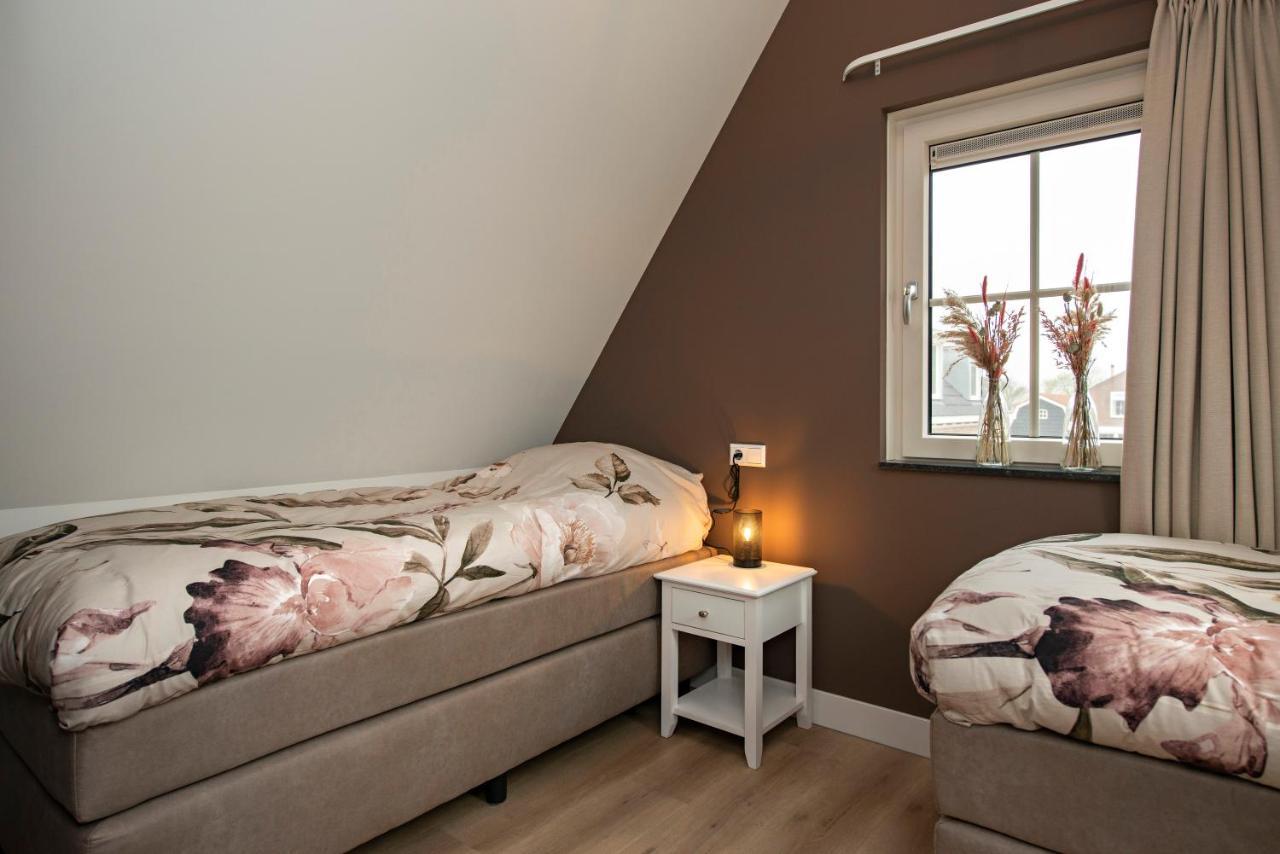 'T Sfeeruus Villa Serooskerke  Luaran gambar