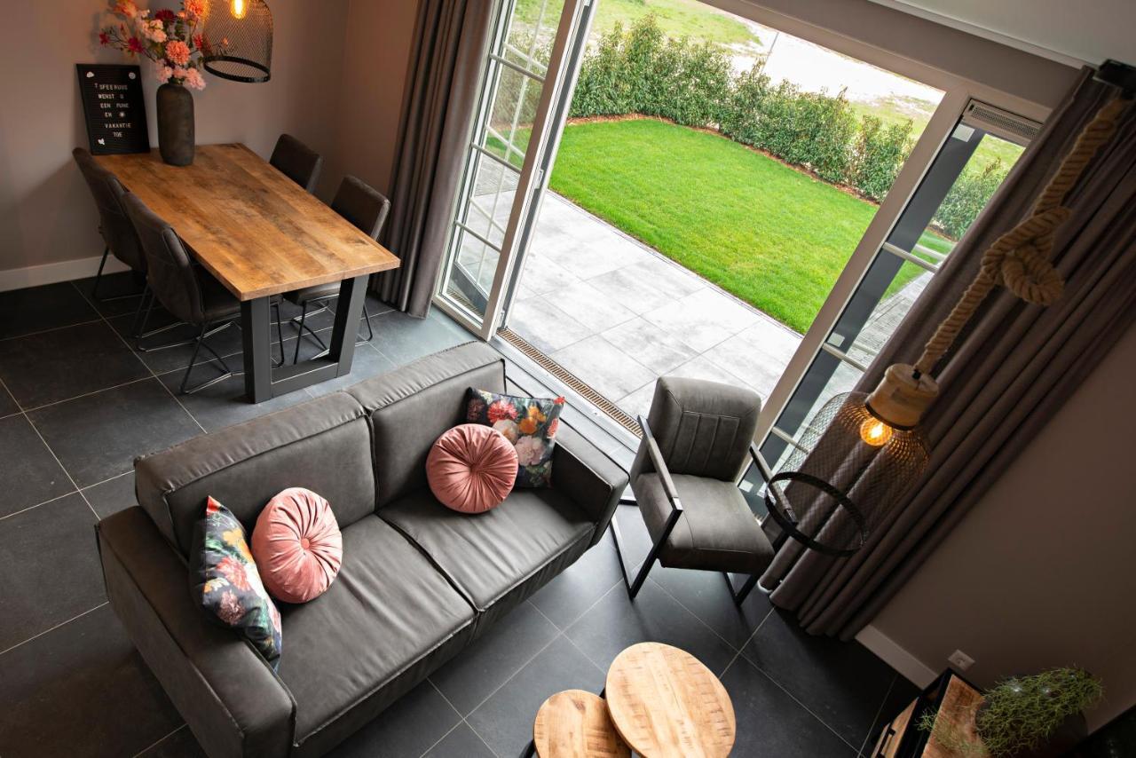 'T Sfeeruus Villa Serooskerke  Luaran gambar